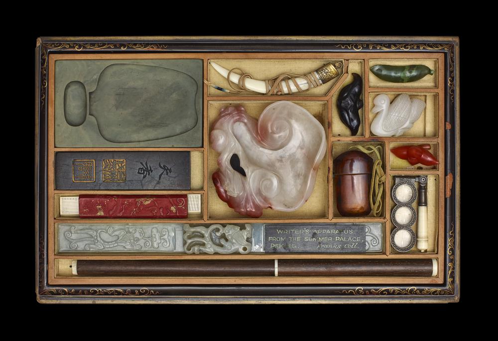 图片[8]-box; art/writing equipment; brush-washer; ink-stone; scroll; writing-brush; magnifying-glass; snuff-bottle; figure; sculpture; ornament(?); papercut; bottle; eye-glass; case; ladle; seal; chess-piece; chess-set; weiqi-piece; container; pouch; plaque; artefact BM-1891-0617.13-China Archive